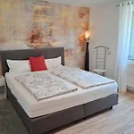Tobel Lounge Appartement *
